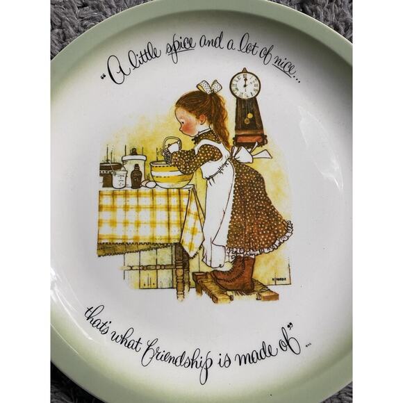 Holly Hobbie Vintage Collectors Edition American Greetings Plate Made In USA - Picture 2 of 5